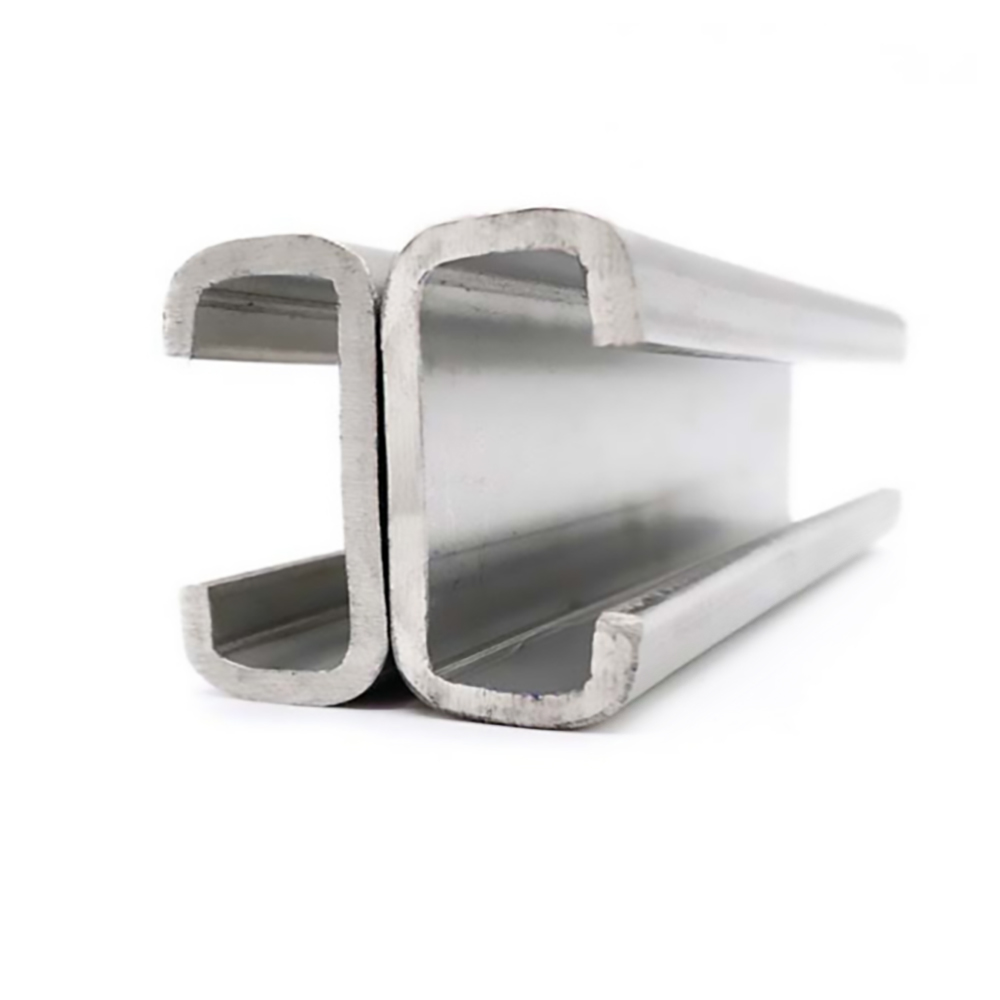 All single Unistrut Channel members are accurately and carefully
rolled from strip steel to AS1594 and AS1365. Spot-welded combination
members are welded 75mm (maximum) on centre. Some
members may require fillet welding.
